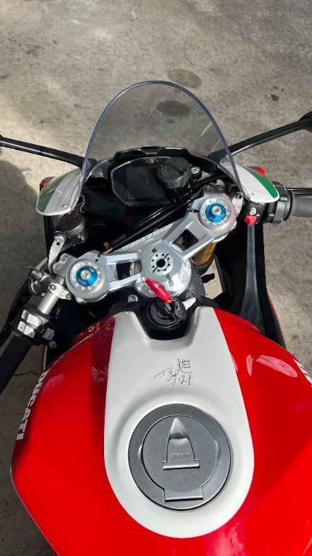 2024 DUCATI PANIGALE V2 BAYLISS 20TH ANNIV Red