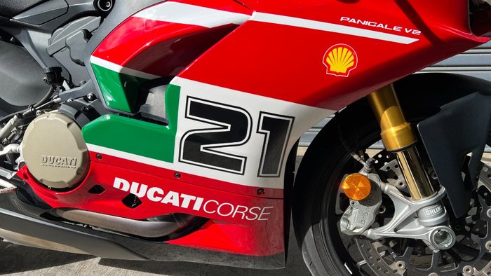 2024 DUCATI PANIGALE V2 BAYLISS 20TH ANNIV Red