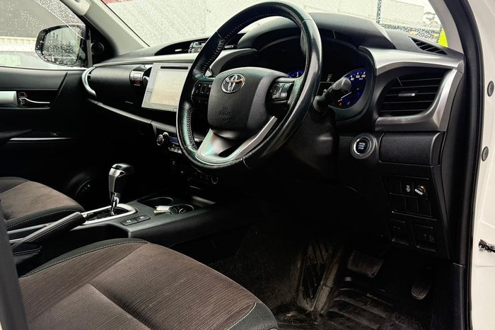2018 Toyota Hilux SR5