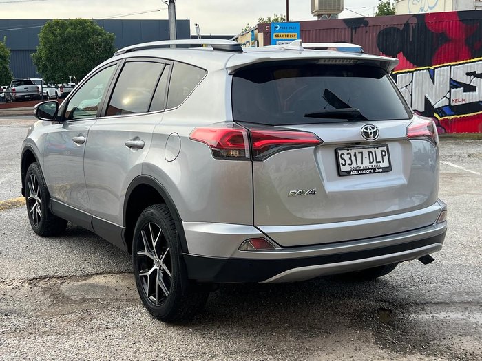 2017 Toyota RAV4 GXL
