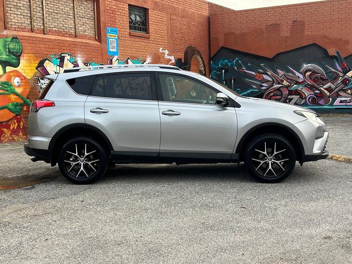 2017 Toyota RAV4 GXL