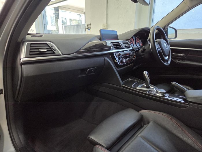 2017 BMW 3 Series 330e Sport Line