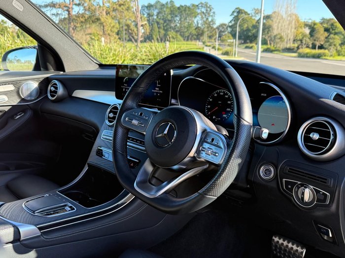 2019 Mercedes-Benz GLC-Class GLC300