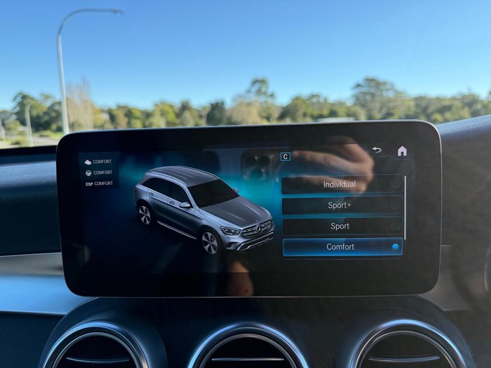 2019 Mercedes-Benz GLC-Class GLC300