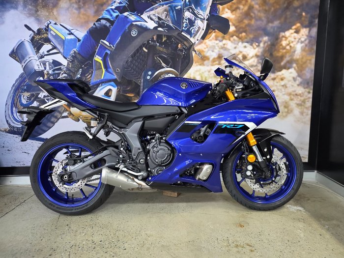 2025 Yamaha YZF-R7LA BLUE