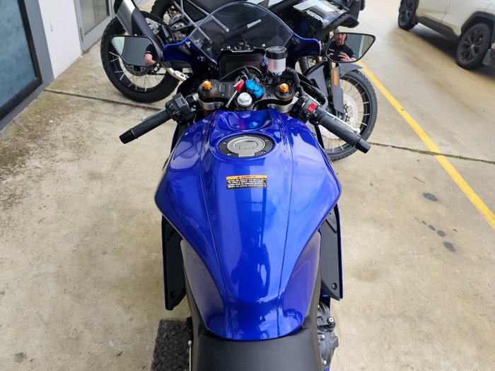 2025 Yamaha YZF-R7LA