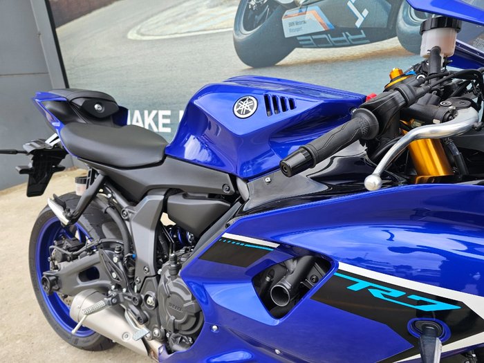 2025 Yamaha YZF-R7LA