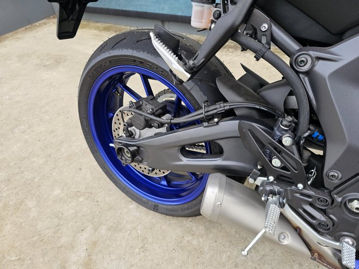 2025 Yamaha YZF-R7LA