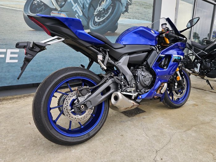 2025 Yamaha YZF-R7LA