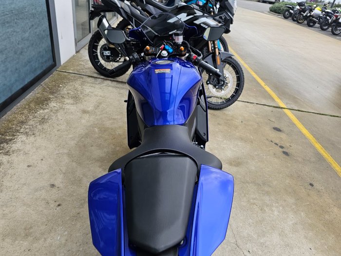 2025 Yamaha YZF-R7LA
