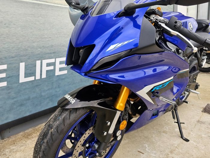2025 Yamaha YZF-R7LA
