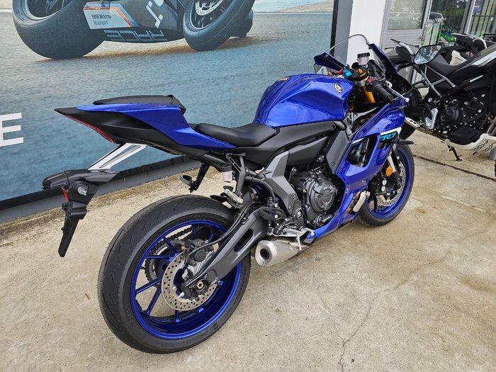 2025 Yamaha YZF-R7LA