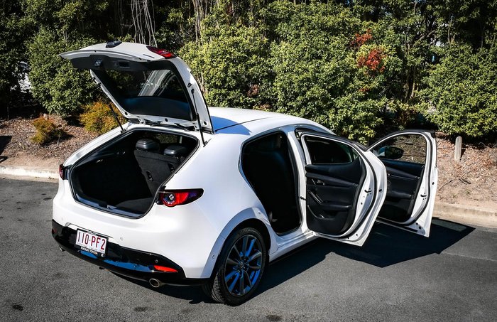 2019 Mazda 3 G20 Touring