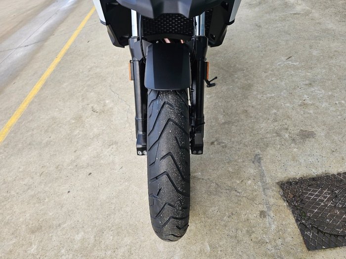 2026 BMW Motorrad F 800 GS LIGHT WHITE
