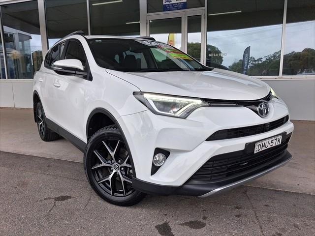 2017 Toyota RAV4 GXL ZSA42R Glacier White