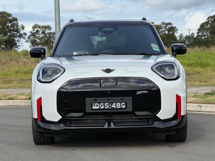 2026 MINI Aceman JCW E Favoured