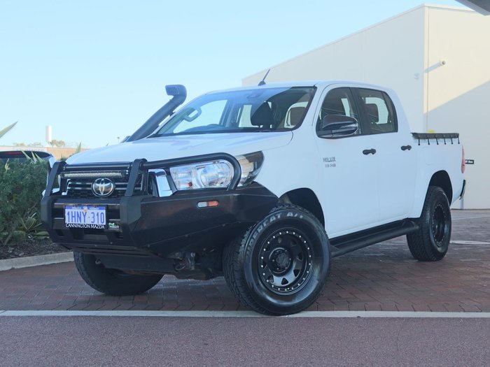 2020 Toyota Hilux SR