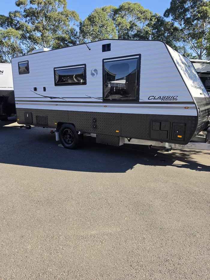 2022 Supreme Classic Tourer