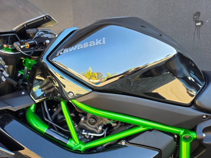 2025 Kawasaki NINJA H2 BLACK