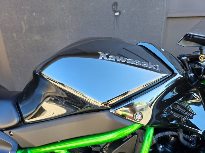 2025 Kawasaki NINJA H2 BLACK