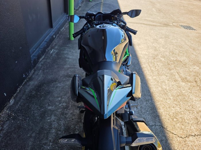 2025 Kawasaki NINJA H2 BLACK