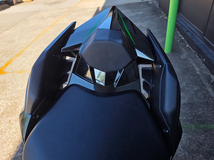 2025 Kawasaki NINJA H2 BLACK