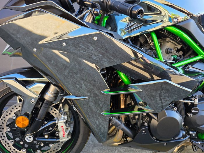 2025 Kawasaki NINJA H2 BLACK