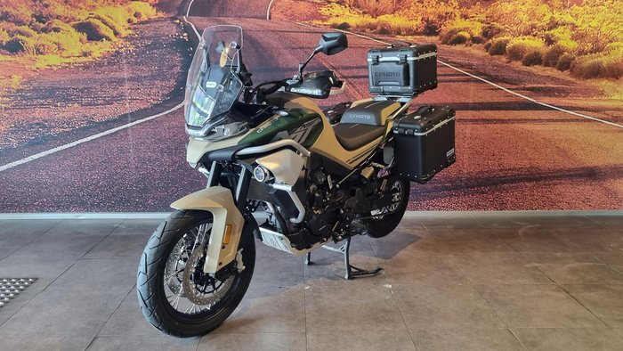 2022 CFMOTO 800MT Touring MT Brown