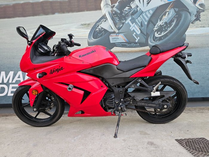 2012 Kawasaki NINJA 250R (EX250) Red
