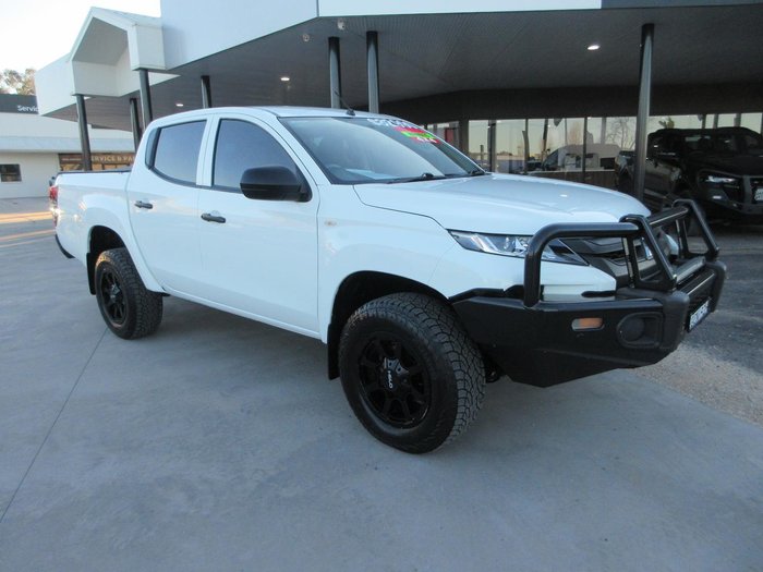 2020 Mitsubishi Triton