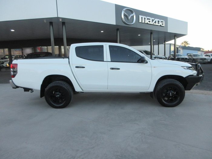 2020 Mitsubishi Triton GLX