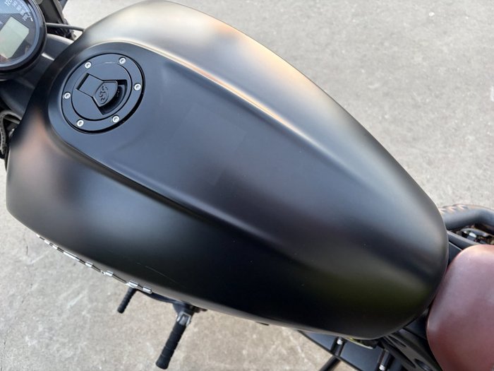 2019 Indian SCOUT BOBBER THUNDER BLK SMOKE Black