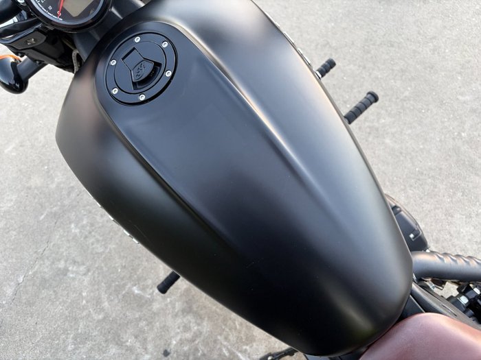 2019 Indian SCOUT BOBBER THUNDER BLK SMOKE Black