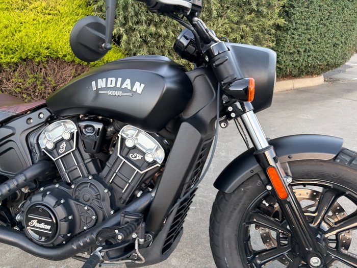 2019 Indian SCOUT BOBBER THUNDER BLK SMOKE Black