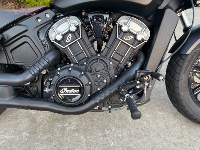 2019 Indian SCOUT BOBBER THUNDER BLK SMOKE Black