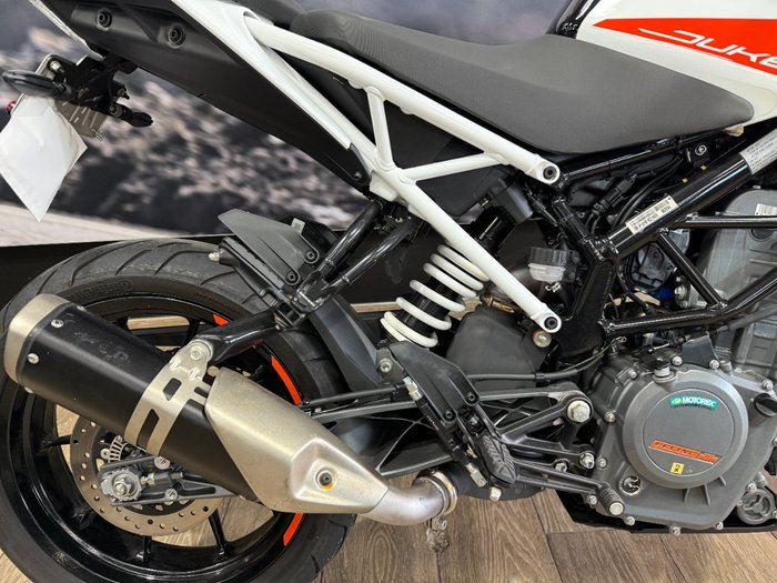 2022 Ktm 390 DUKE Black
