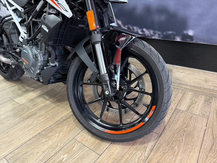 2022 Ktm 390 DUKE Black