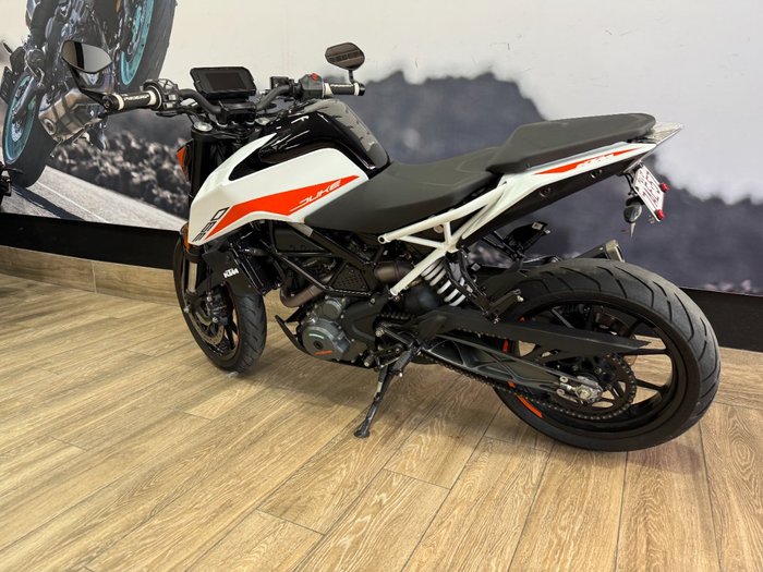 2022 Ktm 390 DUKE Black