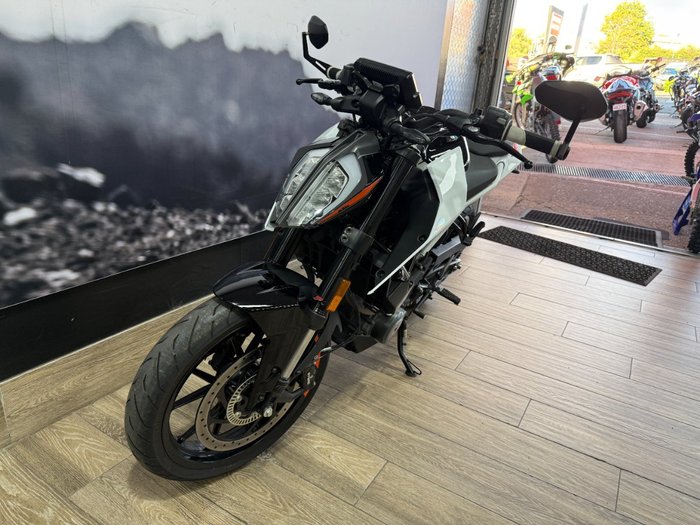 2022 Ktm 390 DUKE Black