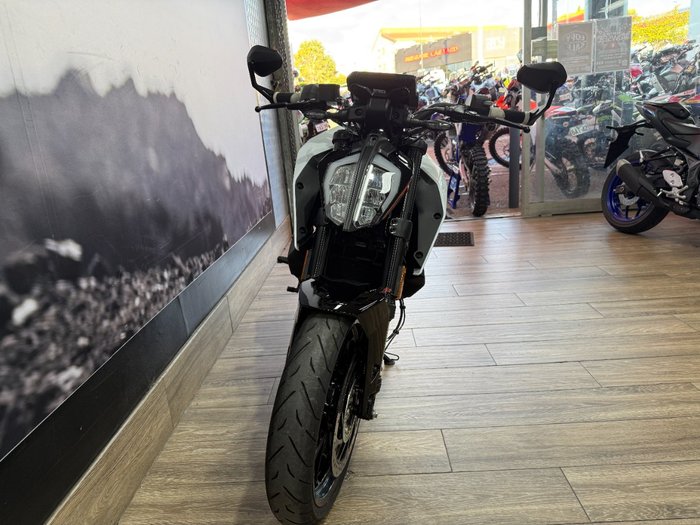 2022 Ktm 390 DUKE Black