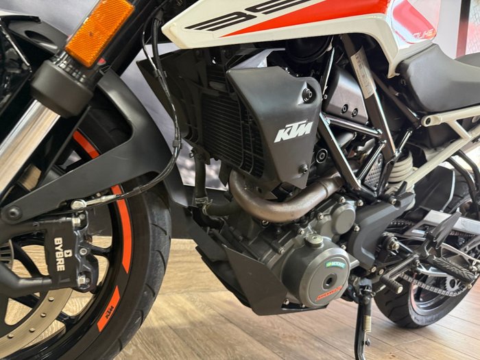2022 Ktm 390 DUKE Black