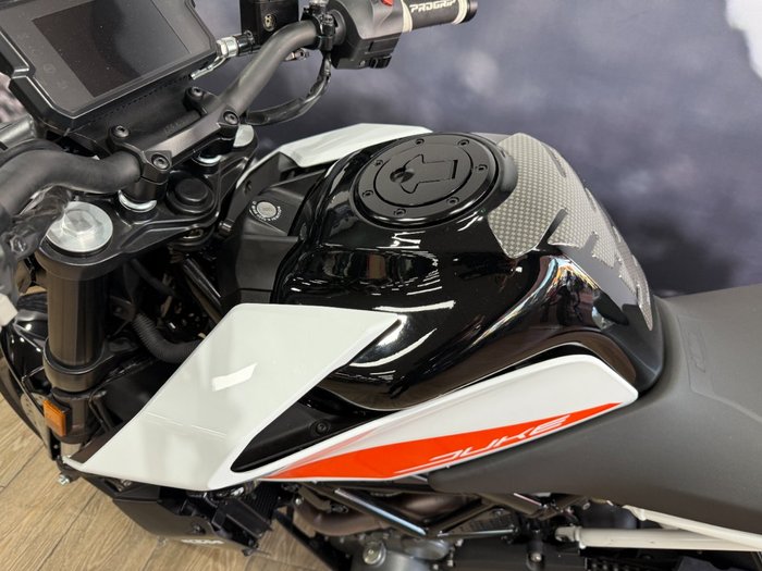 2022 Ktm 390 DUKE Black