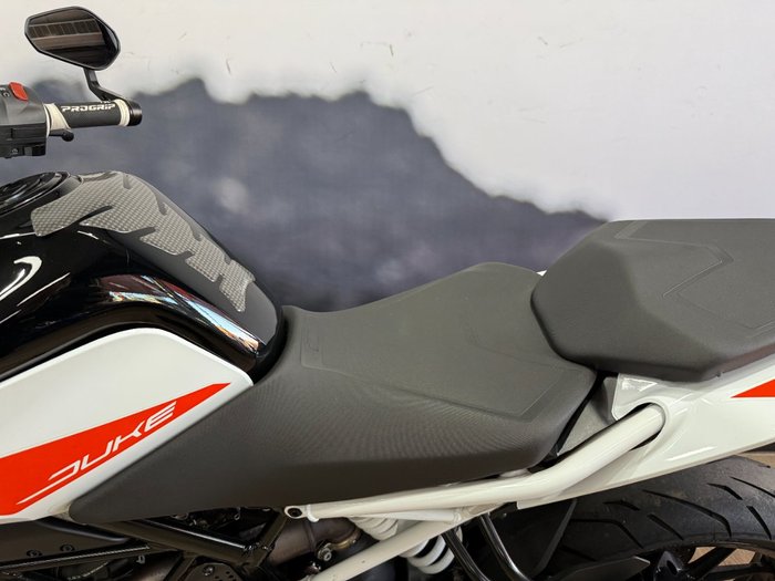 2022 Ktm 390 DUKE Black