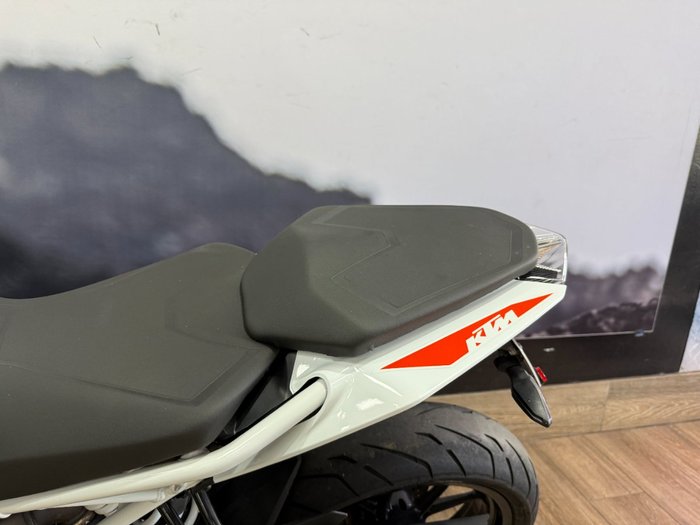 2022 Ktm 390 DUKE Black