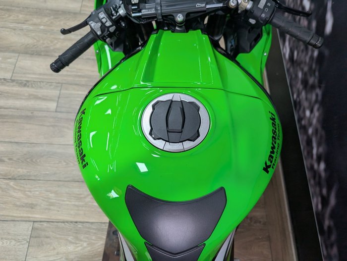 2025 Kawasaki 2025 Kawasaki 1000CC NINJA ZX-10R SPORTS GREEN