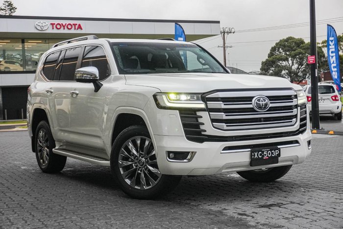 2022 Toyota Landcruiser Sahara ZX