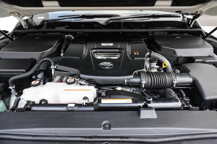2022 Toyota Landcruiser Sahara ZX