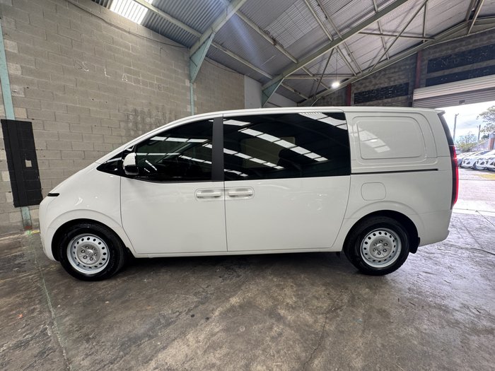 2022 Hyundai STARIA LOAD (No Badge)