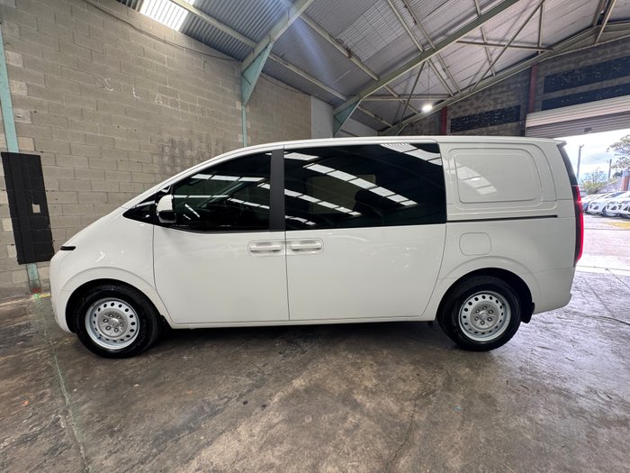 2022 Hyundai STARIA LOAD (No Badge)