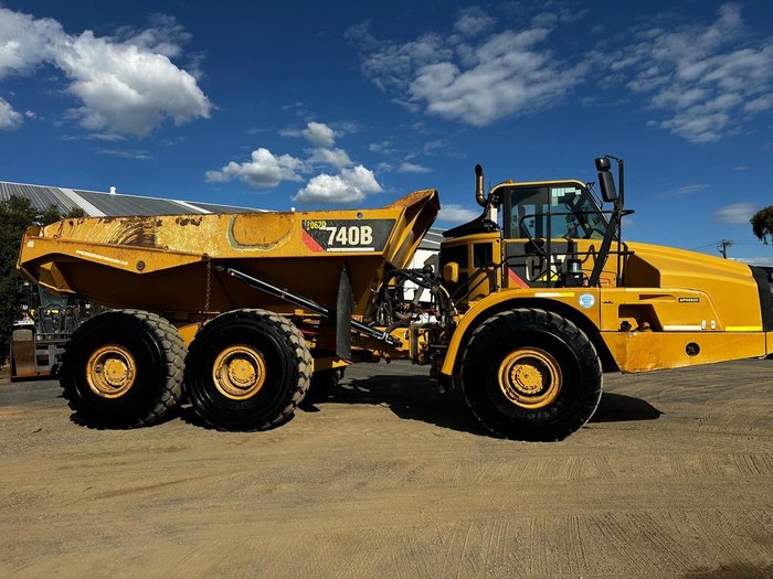 2012 Caterpillar 740B